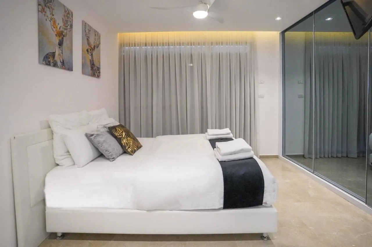 High-Sky Penthouse By Yalarent Apartment Eilat